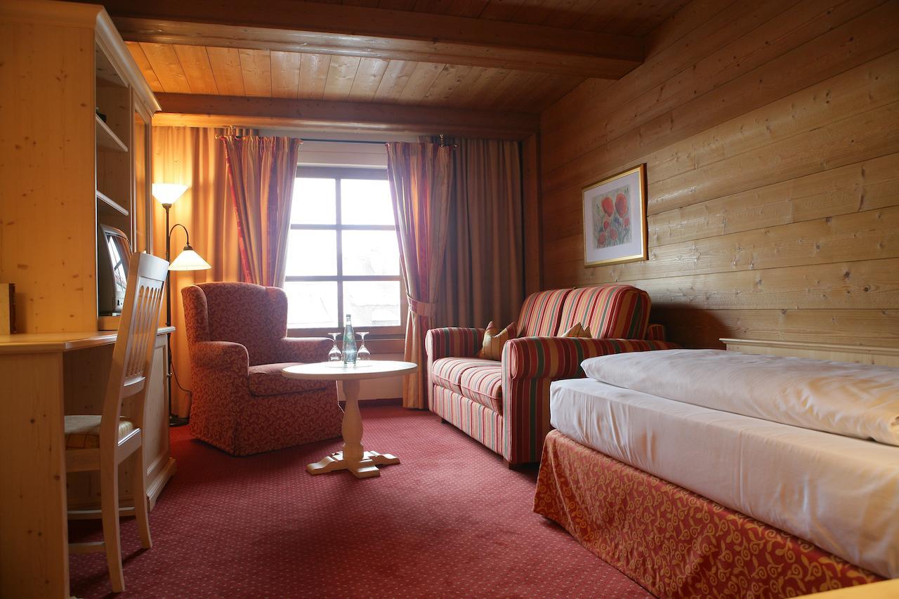 Hotel Gasthof Alte Post Holzkirchen Pokoj fotografie